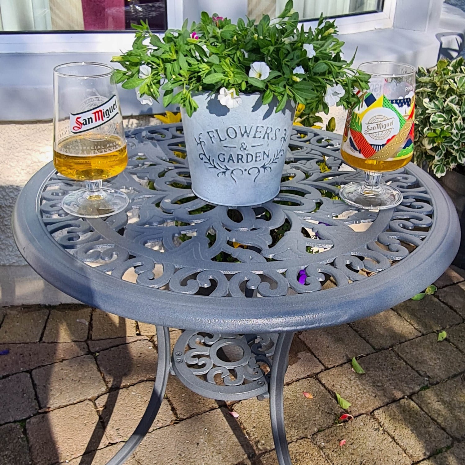 TULIP Bistro Set (2 Personen Set)